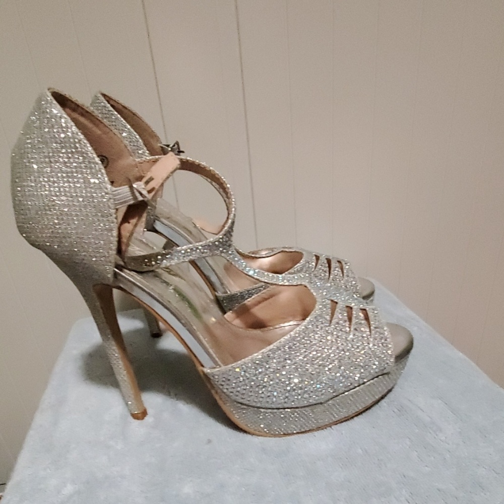 Silver sparkle heels